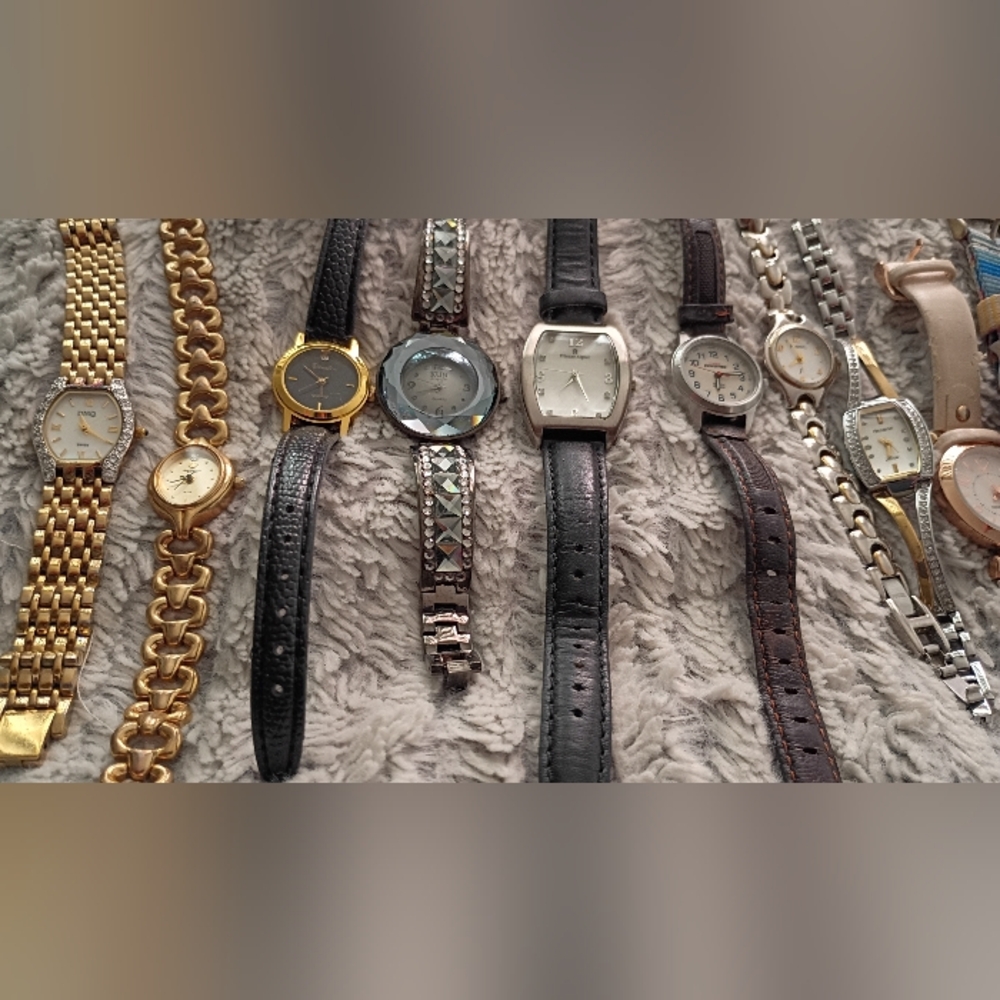 Assorted Women's Wristwatch - Pink, White, Tan, Brown, Gold, Silver - Picture 5 of 16